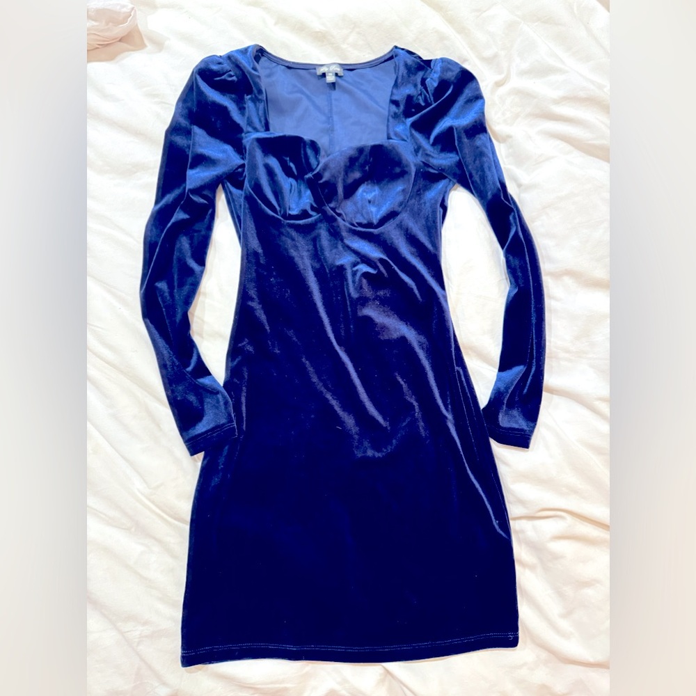 Lily Rose navy blue xs velvet long sleeve mini dress